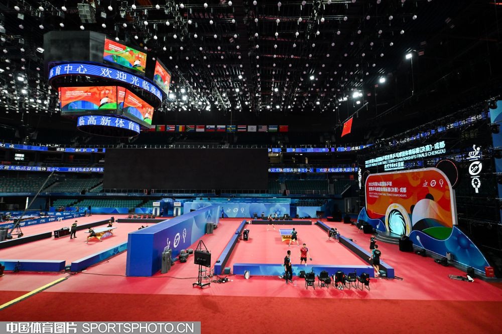 皇家贝蒂斯对阵皇家马德里预期首发阵容。@diarioas 来源：Madrid Zone皇家贝蒂斯对阵皇家马德里预期首发阵容。@diarioas 来源：Madrid Zone