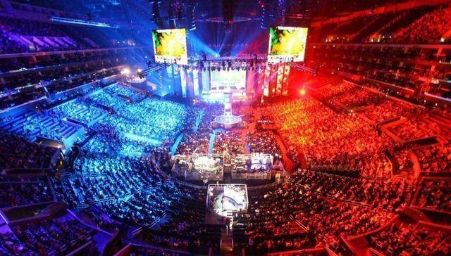 中的偶像地 中的偶像地